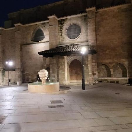 Atuaire Home Mirador De Saldana En Pleno Centro Historico Burgo Kültér fotó